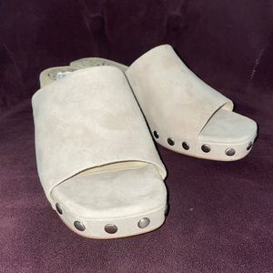 Vince Camuto Sandals/ Mules